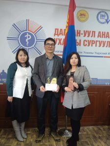 ИДМСК-ЫН БАГШ, ОЮУТНЫ ЭРДЭМ ШИНЖИЛГЭЭНИЙ ХУРАЛД ДАРХАН-УУЛ АЙМАГ ДАХЬ ТЕХНОЛОГИЙН СУРГУУЛЬ АМЖИЛТТАЙ ОРОЛЦЛОО.